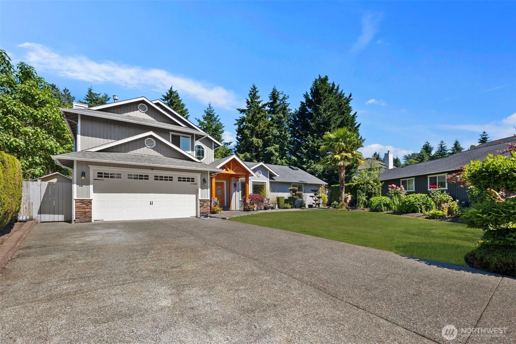 Property photo for 14015 Se 156th Court, Renton photo 2