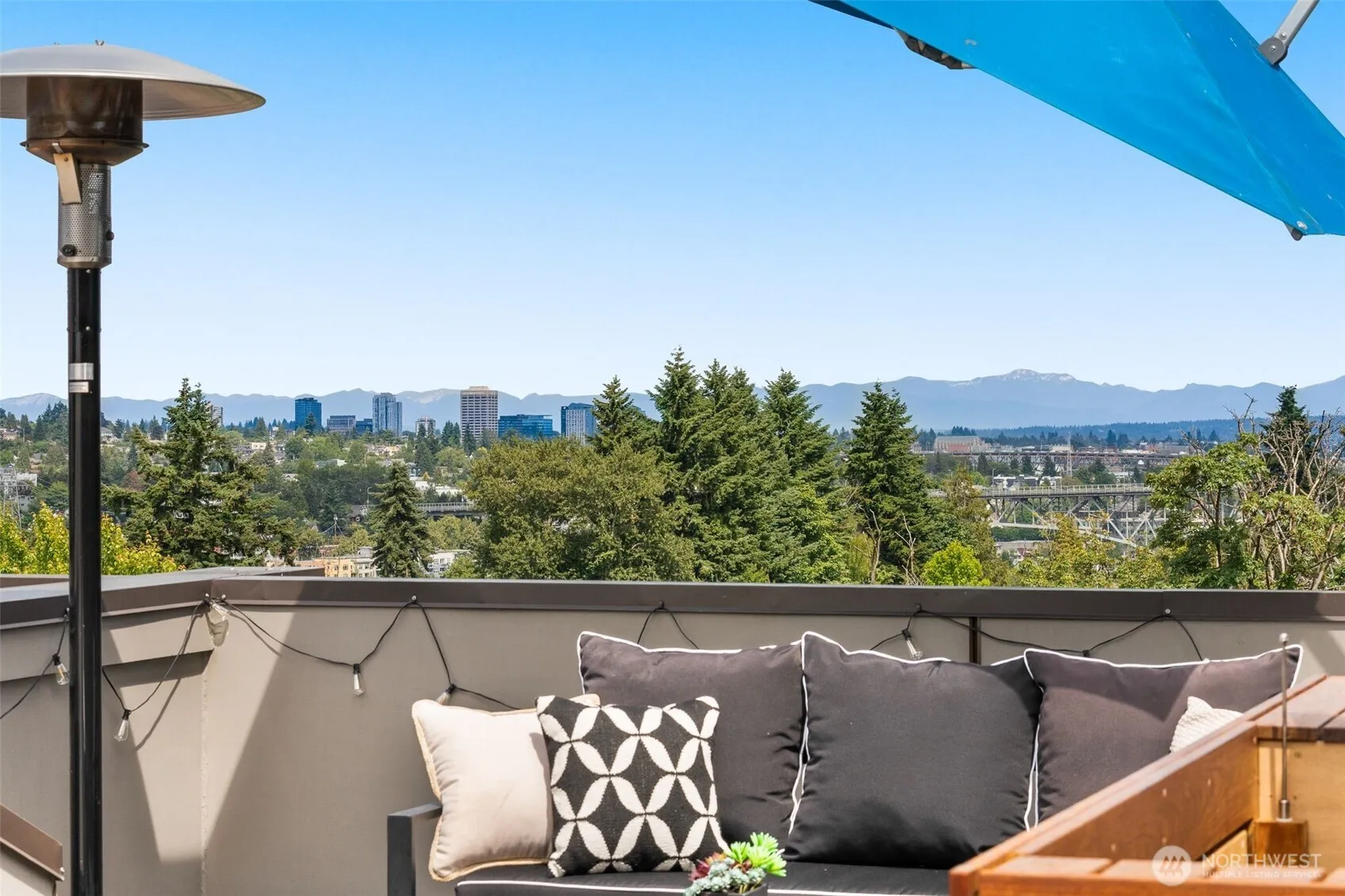 Property photo for 402 W Fulton Street, Seattle