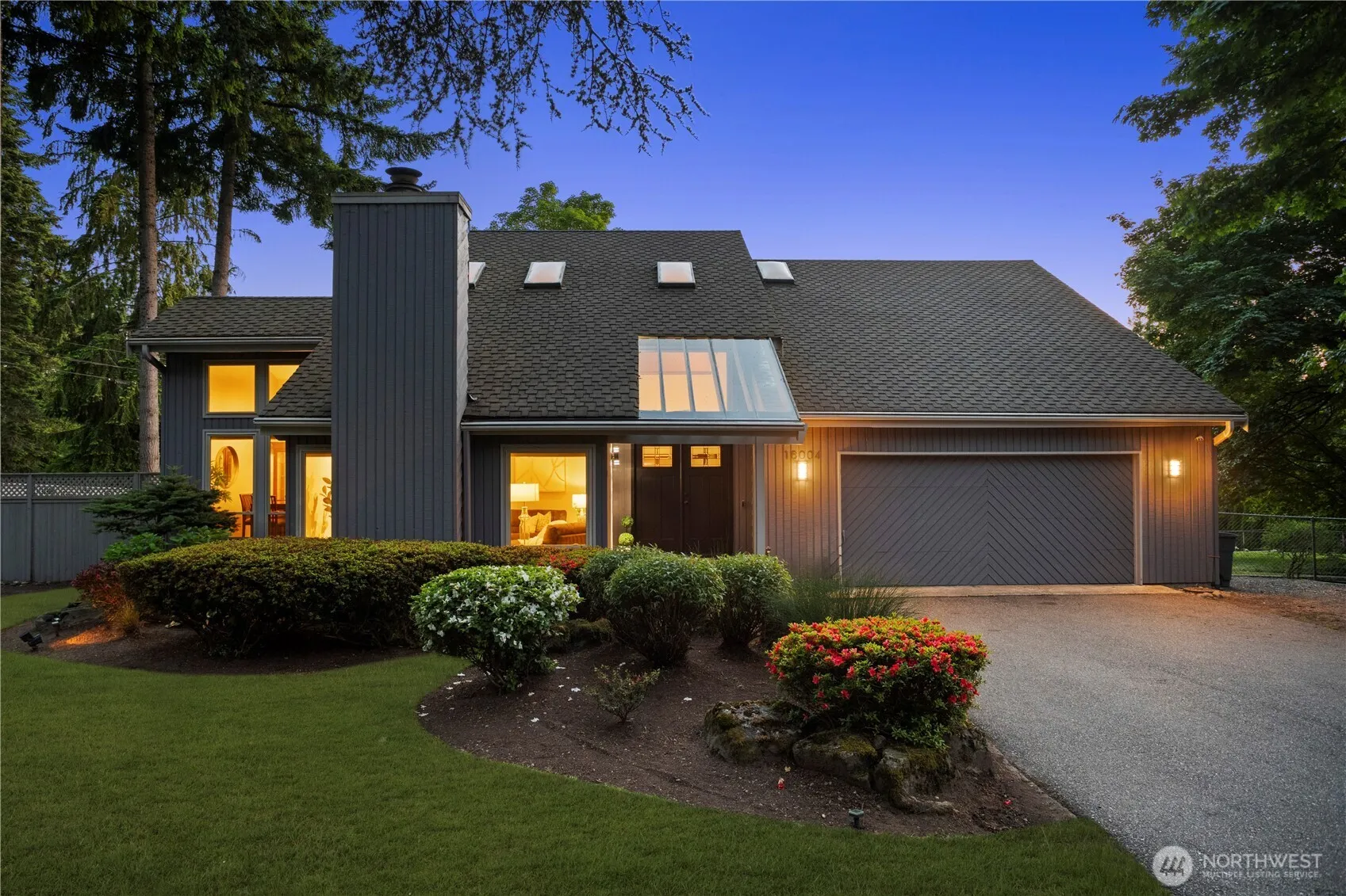 Property photo for 16004 Ne 6th Street, Bellevue