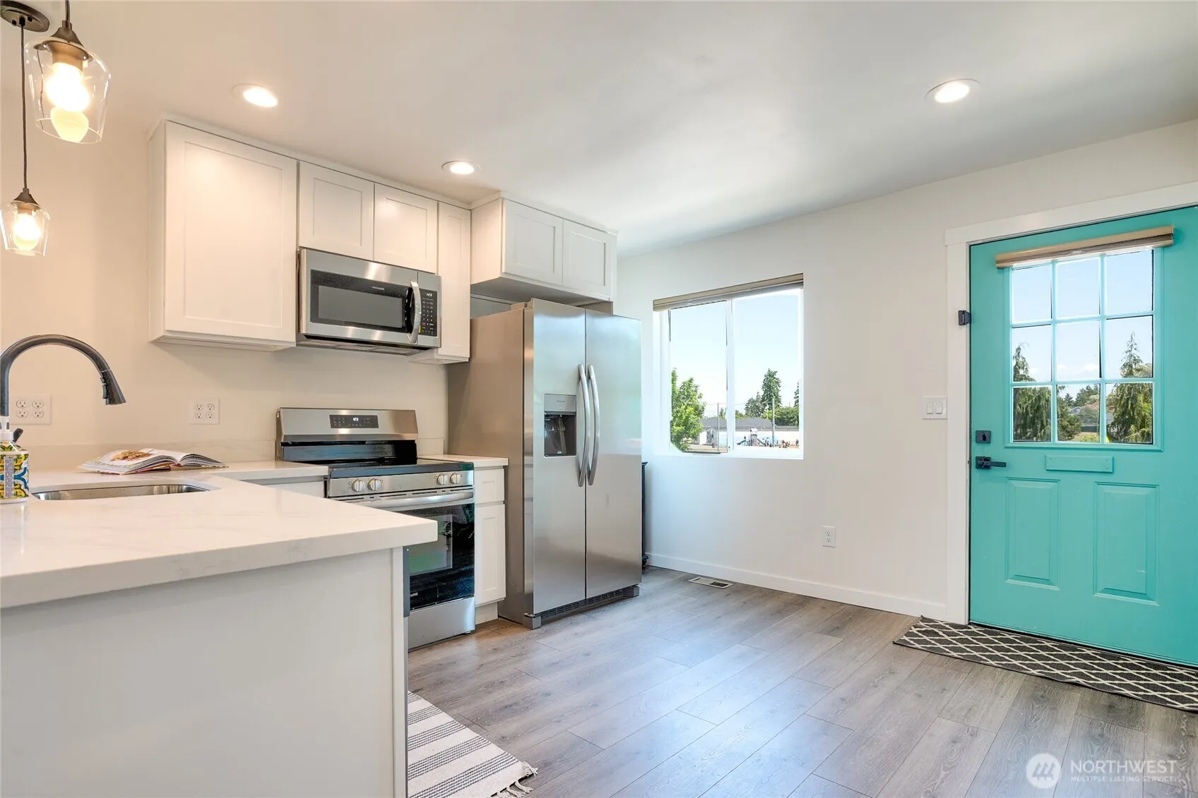 Property photo for 10059 8th Avenue Sw, Seattle photo 5