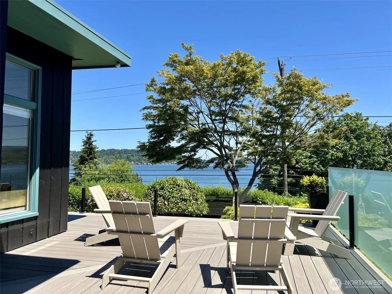 Property photo for 10846 Garden Pl S, Seattle photo 2