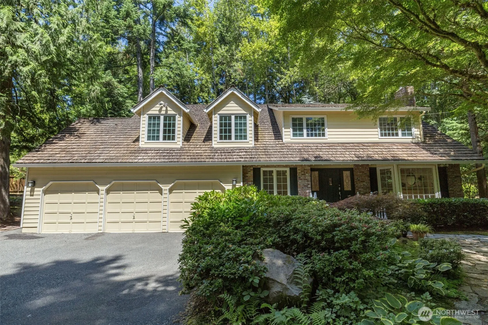 Property photo for 11750 Ne 36th Place, Bellevue