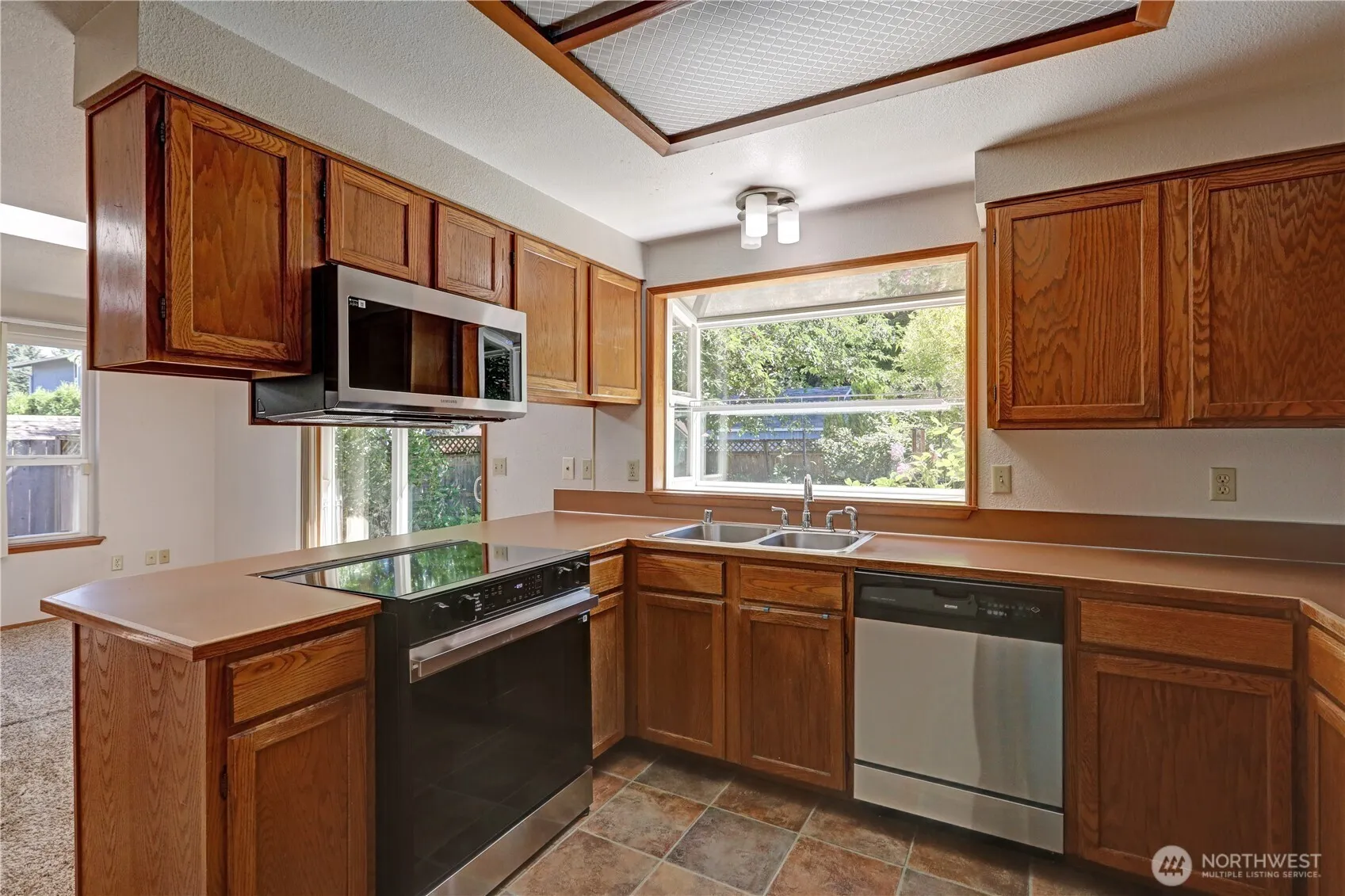 Property photo for 15009 104th Ave Ct E, Puyallup photo 3