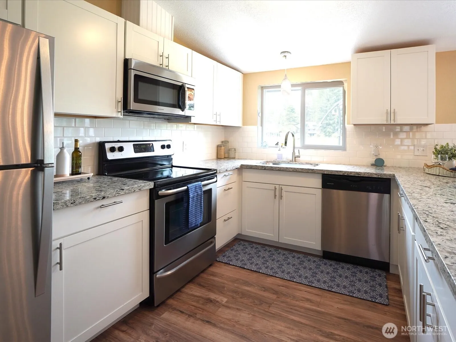 Property photo for 11574 Alpine Drive Sw, Port Orchard photo 5