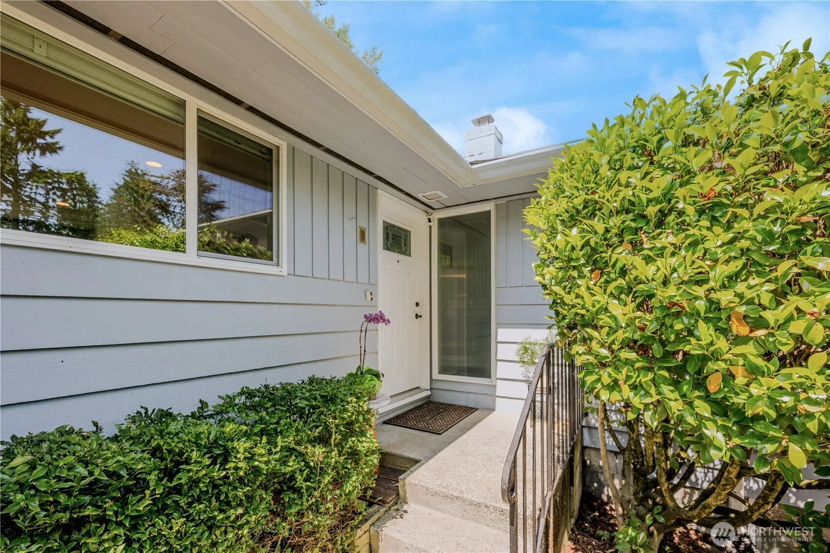 Property photo for 5253 120th Avenue Se, Bellevue photo 3