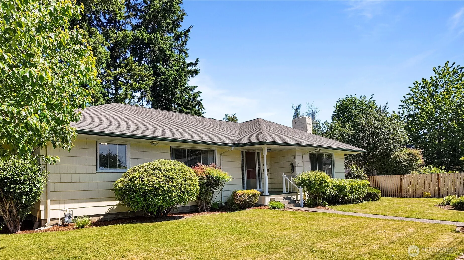 Property photo for 2502 Thurston Avenue Ne, Olympia