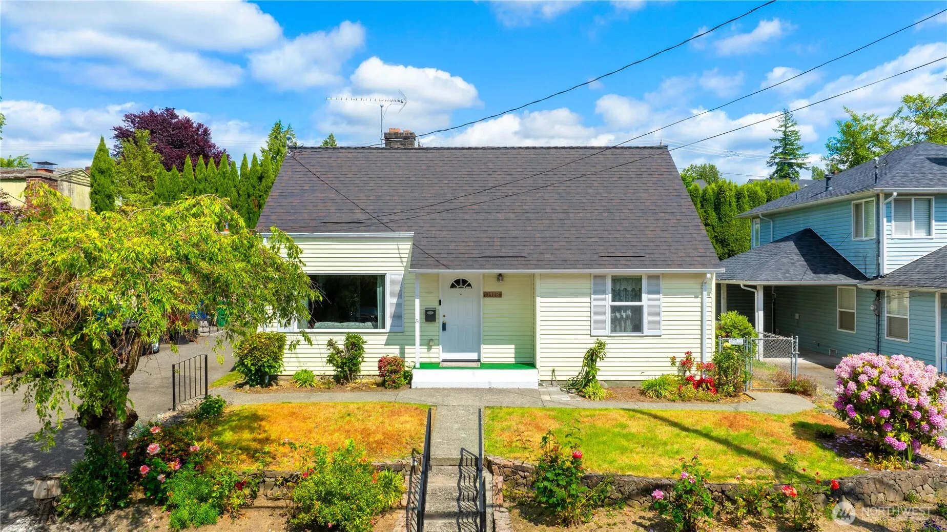 Property photo for 11418 Crestwood Drive S, Seattle