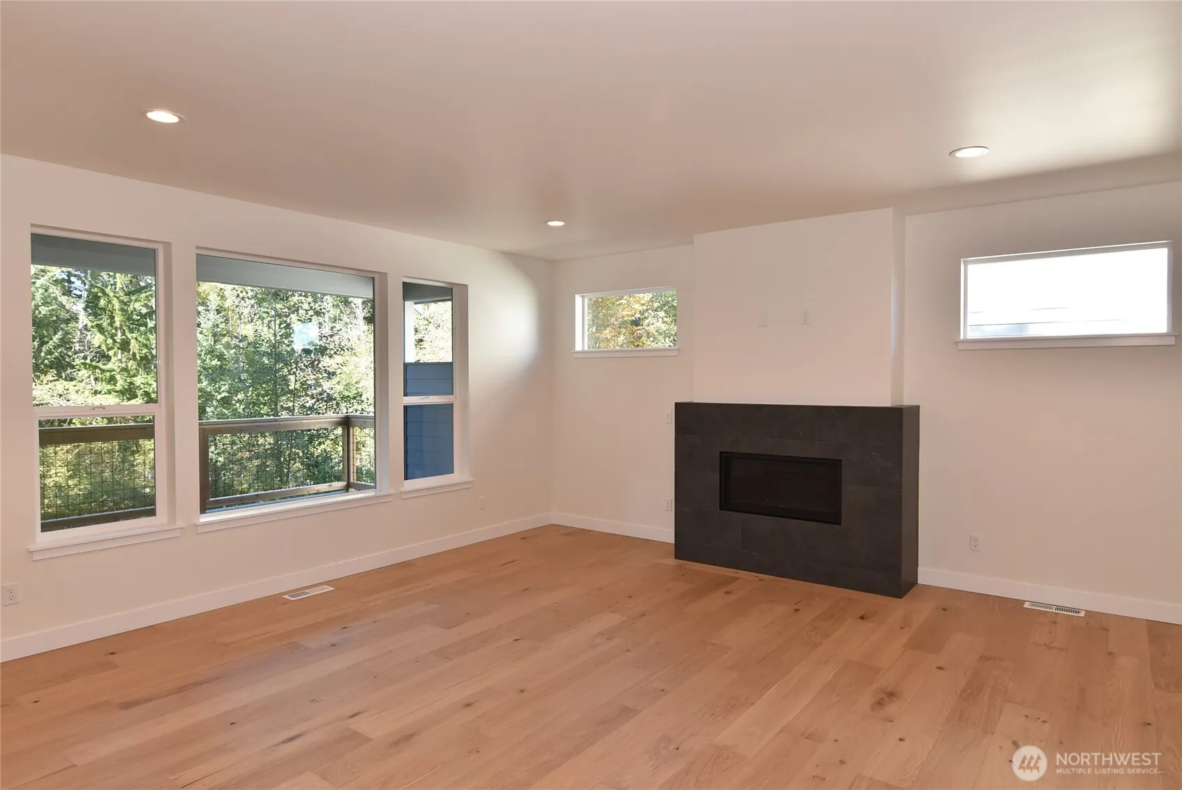 Property photo for 1103 Whidbey Street, Bellingham photo 2