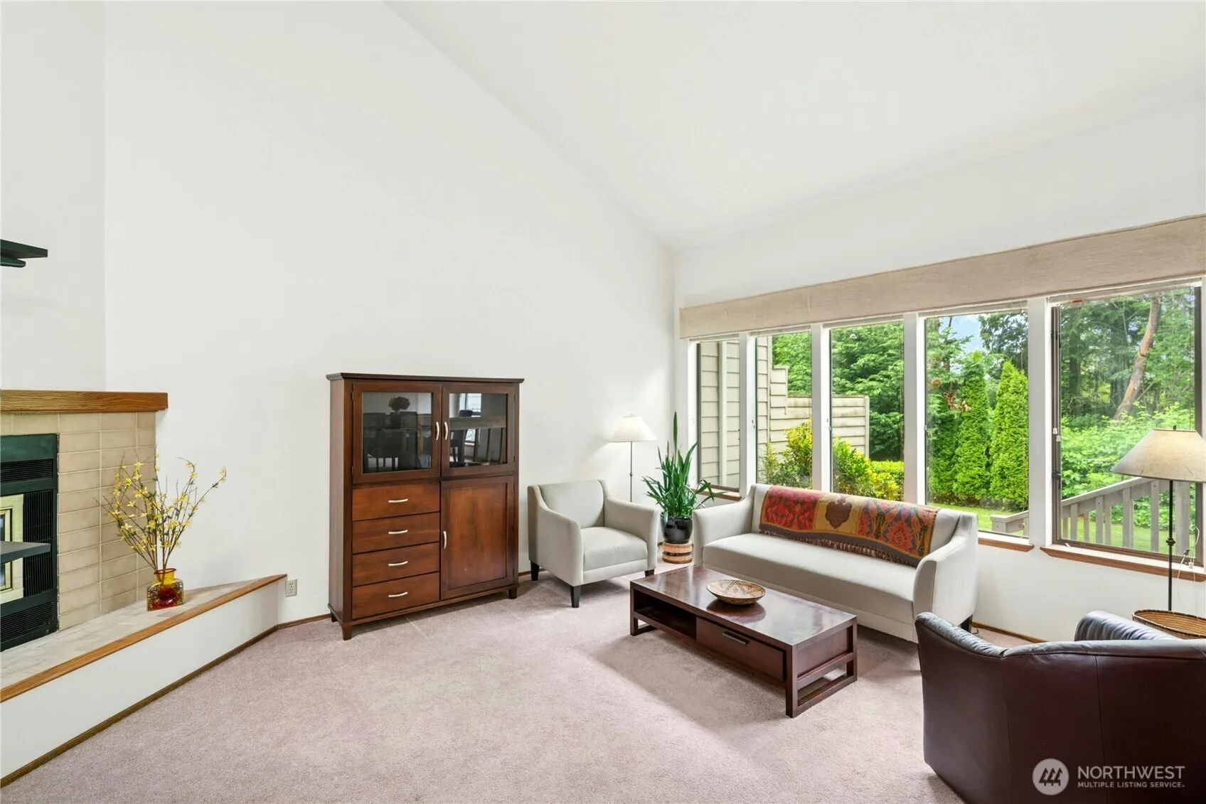 Property photo for 3 143rd Avenue Se, Bellevue photo 4