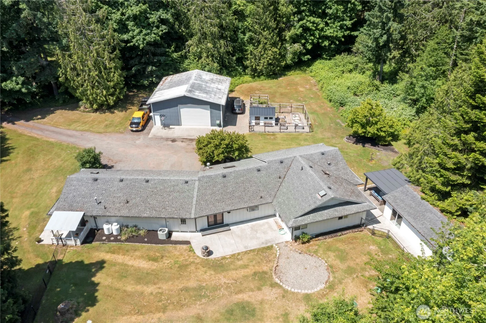 Property photo for 1902 Tellkamp Road Ne, Olympia photo 2