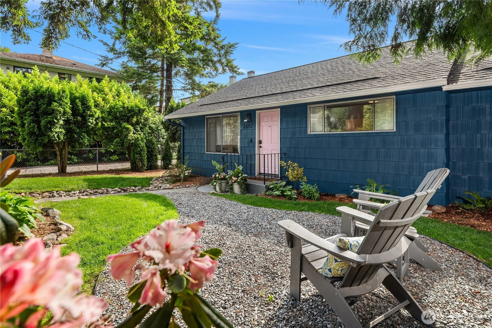 Property photo for 13717 Stone Avenue N, Seattle photo 2
