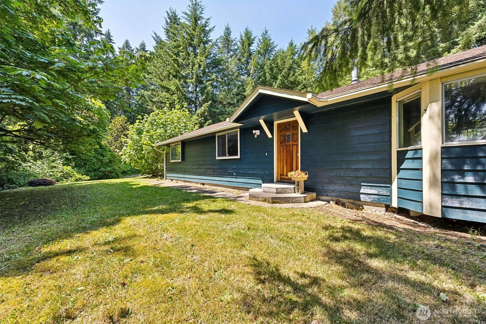 Property photo for 10320 46th Avenue Se, Olympia photo 2