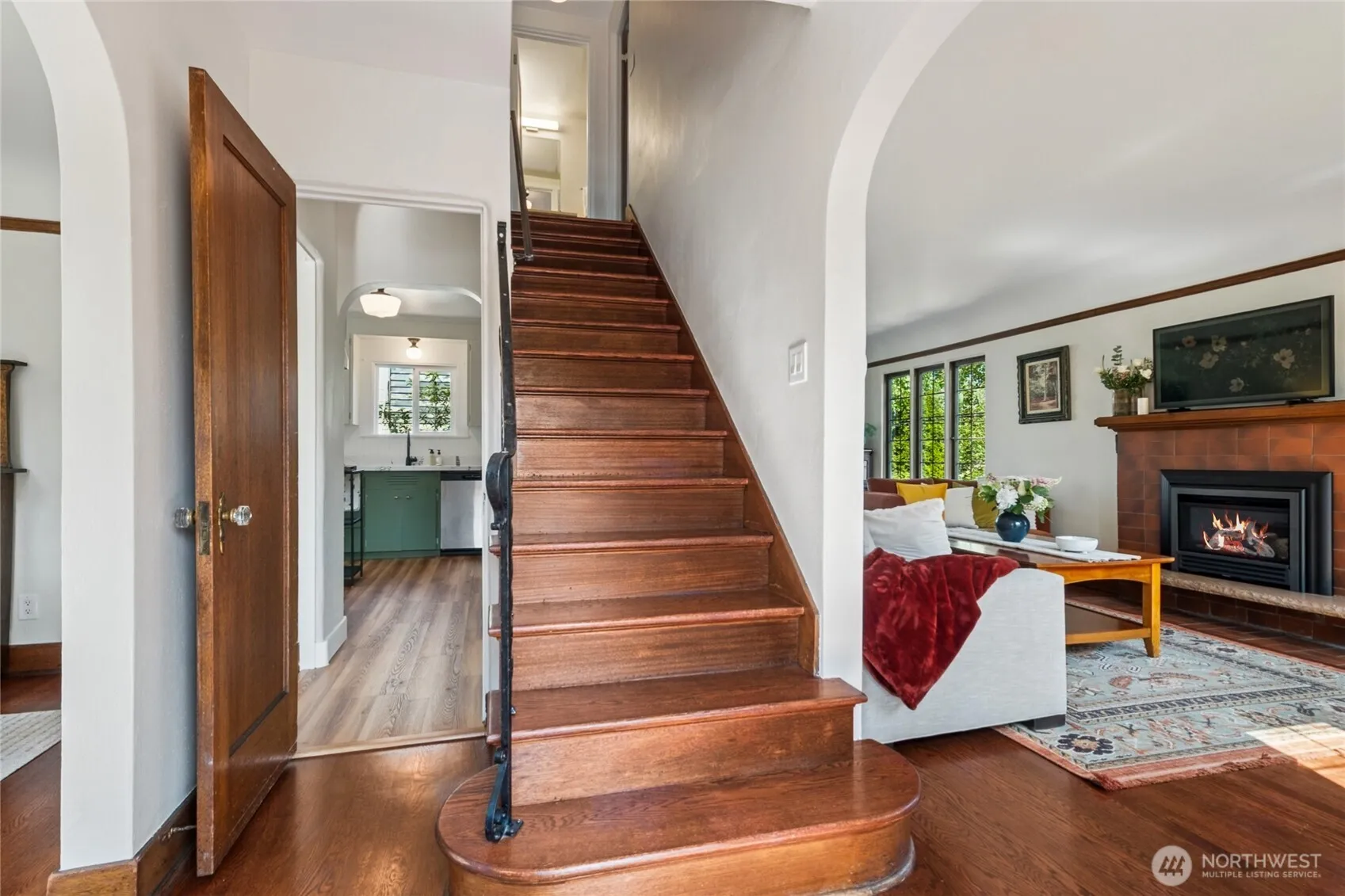 Property photo for 8117 5th Avenue Ne, Seattle photo 3