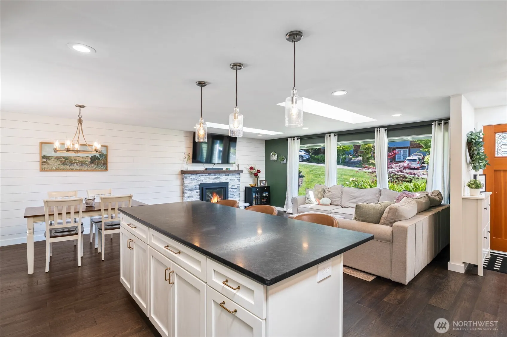 Property photo for 2628 Panaview Boulevard, Everett photo 4