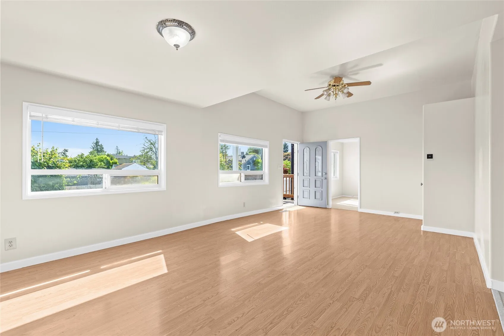 Property photo for 5709 51st Avenue S, Seattle photo 3