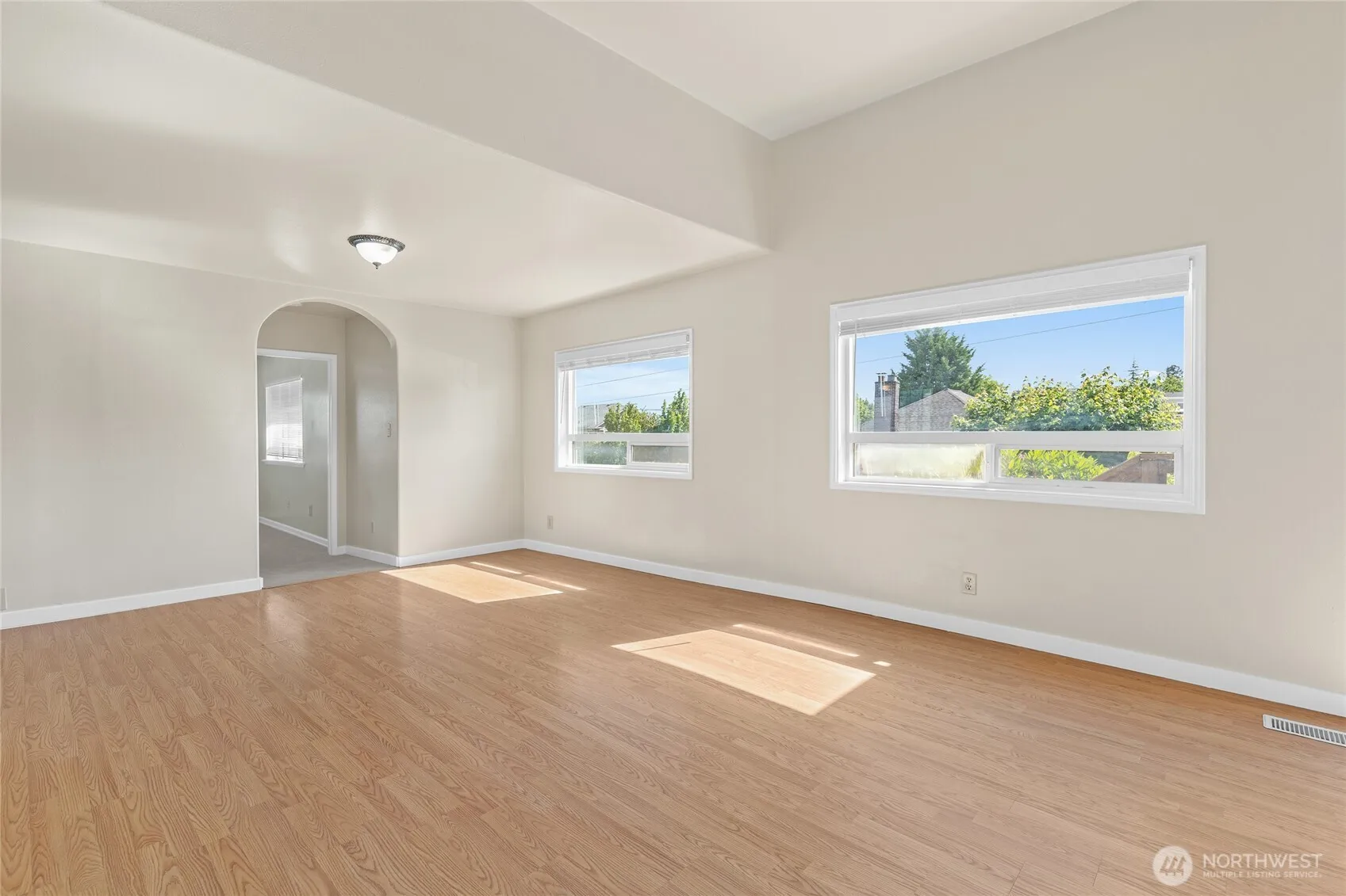 Property photo for 5709 51st Avenue S, Seattle photo 4