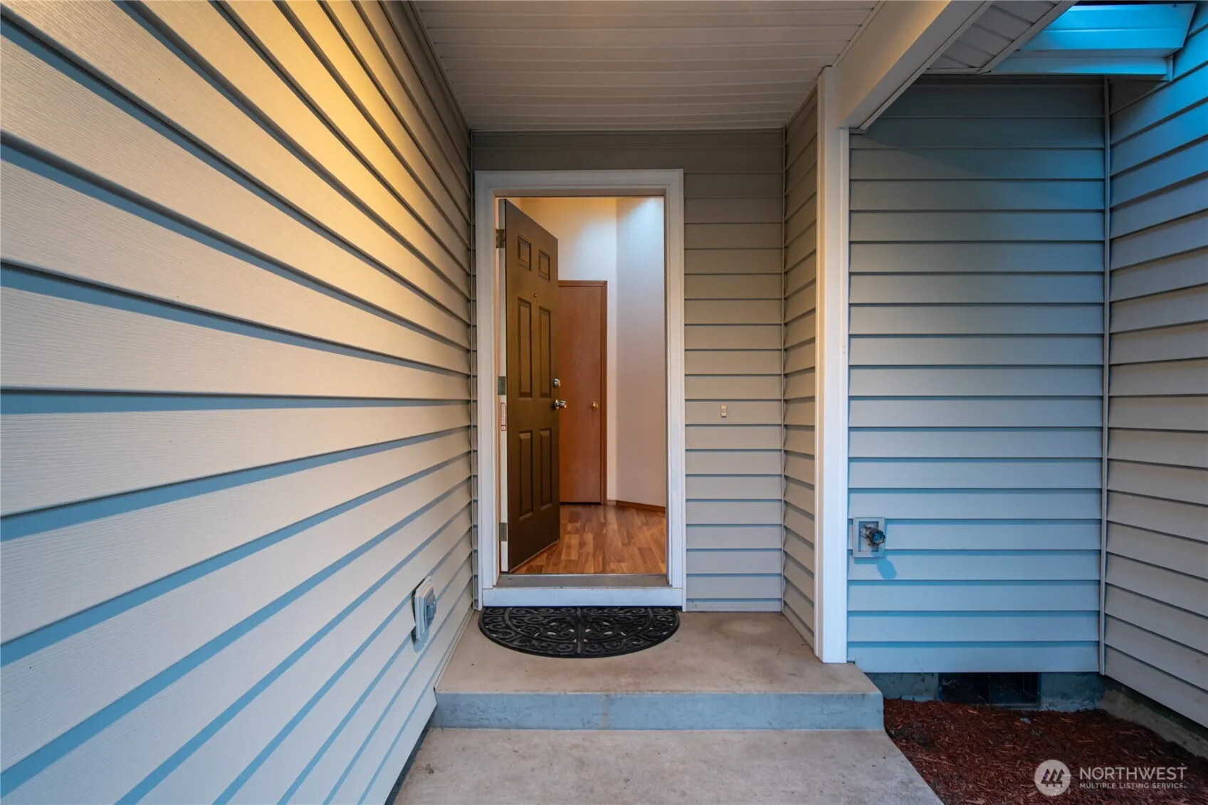 Property photo for 16215 Ne 13th Street, Vancouver photo 5