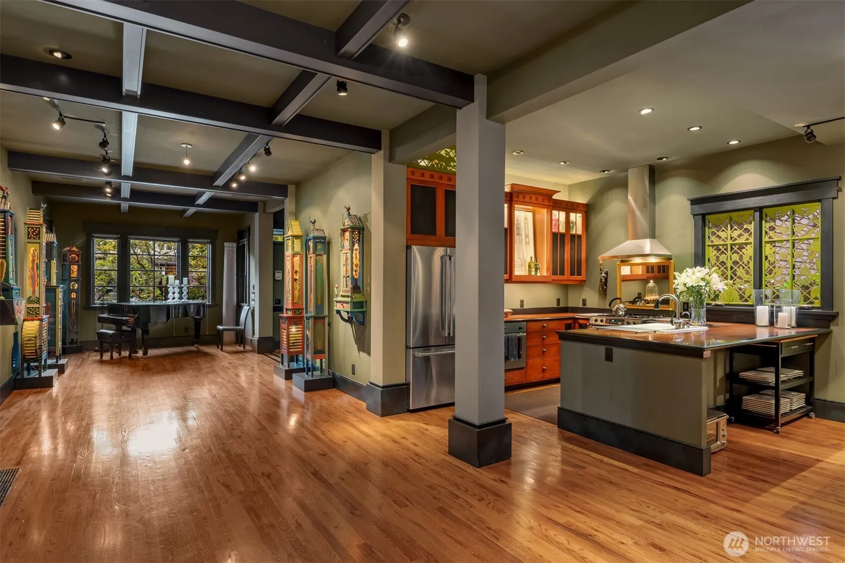Property photo for 524 E Malden Avenue E, Seattle photo 5