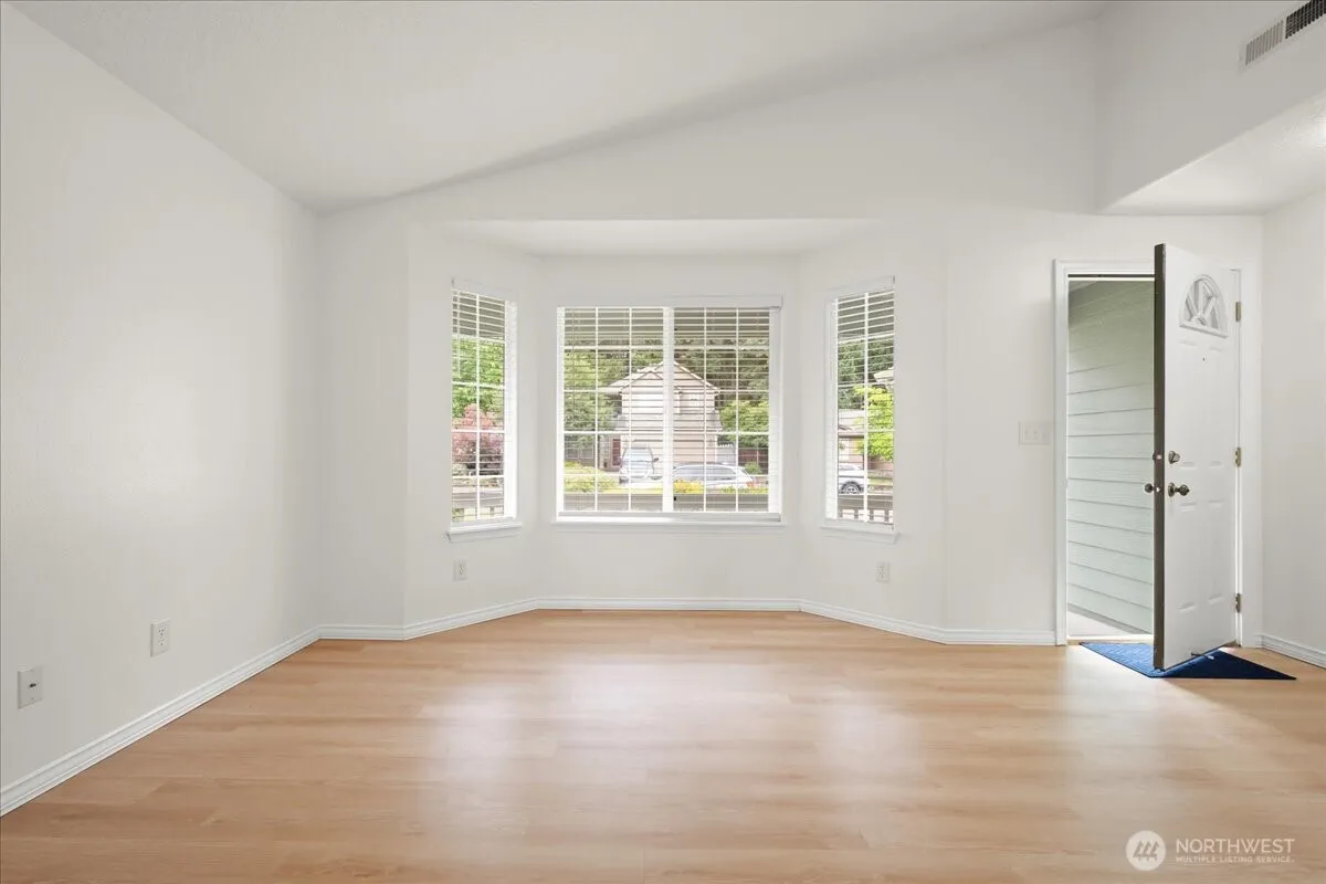 Property photo for 16005 Ne 93rd Street, Vancouver photo 4