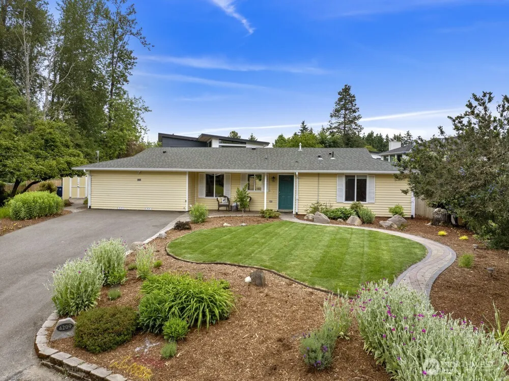 Property photo for 4209 S 350th Street, Auburn