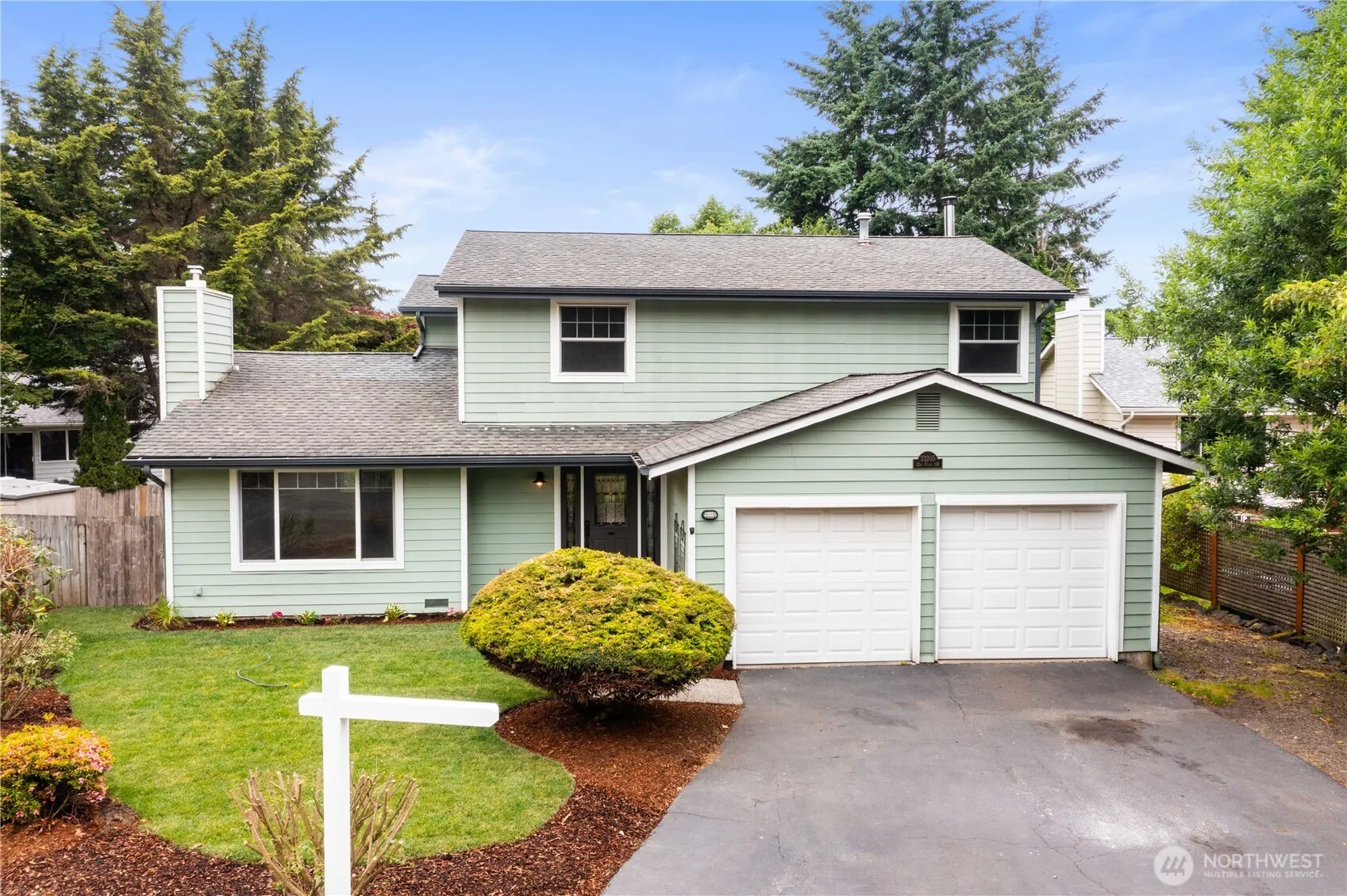 Property photo for 33205 32nd Place Sw, Federal Way photo 2