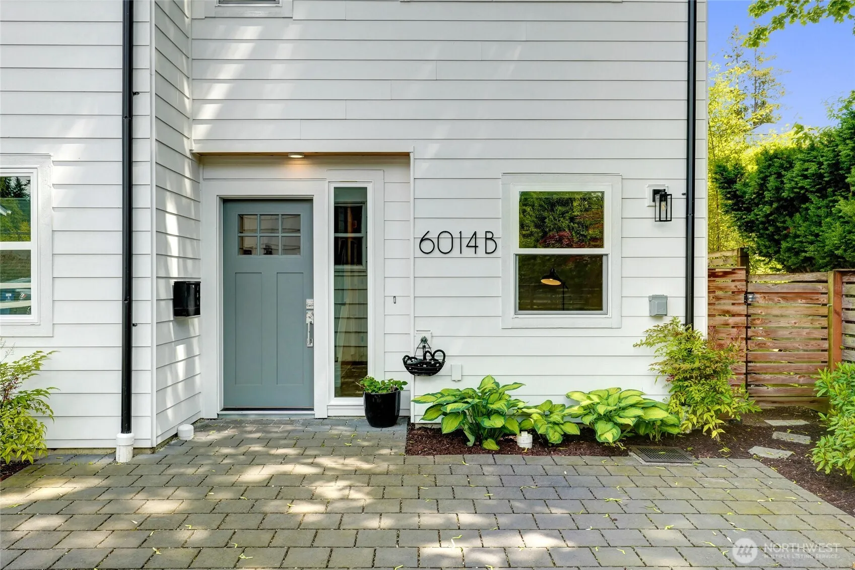 Property photo for 6014 40th Avenue Ne #b, Seattle