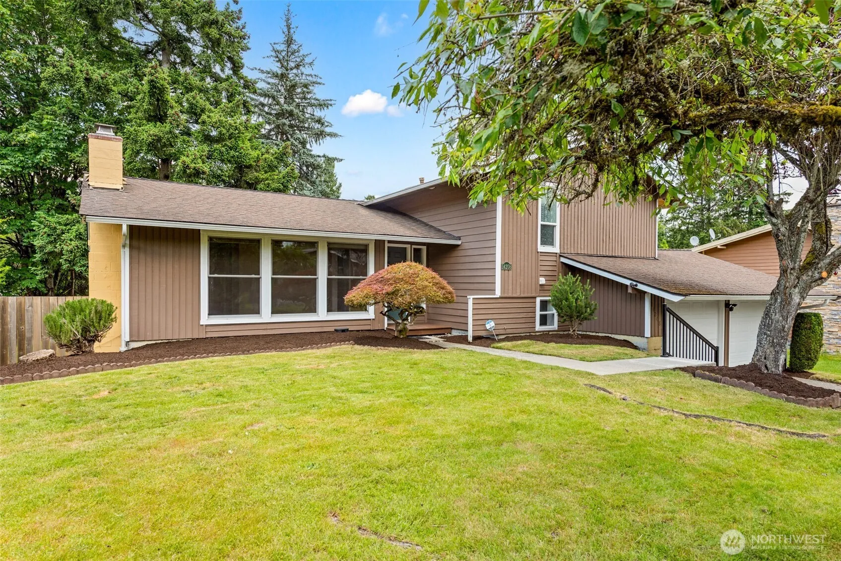 14208 Ne 73rd Street, Redmond