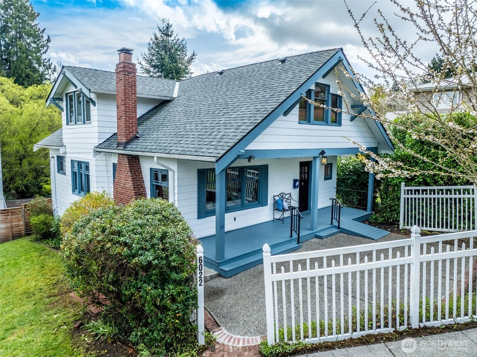 Property photo for 6022 Woodland Place N, Seattle