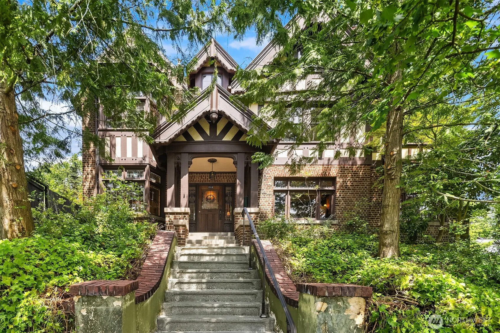 Property photo for 1918 N 41st Street, Seattle