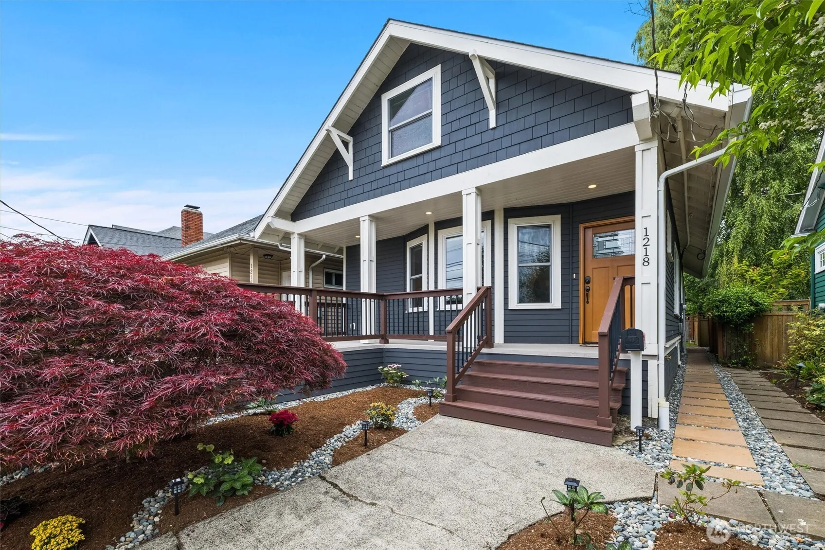 Property photo for 1218 Ne 69th Street, Seattle photo 2