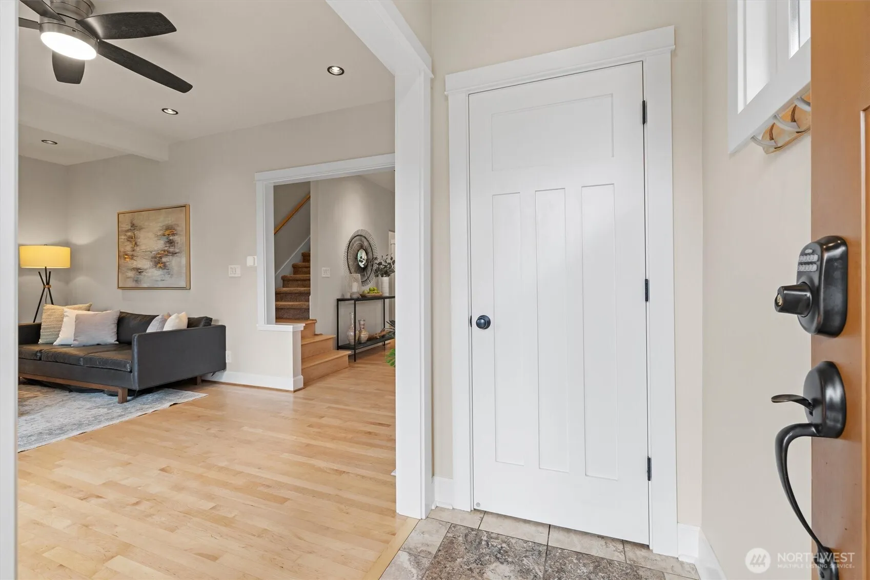 Property photo for 1218 Ne 69th Street, Seattle photo 4