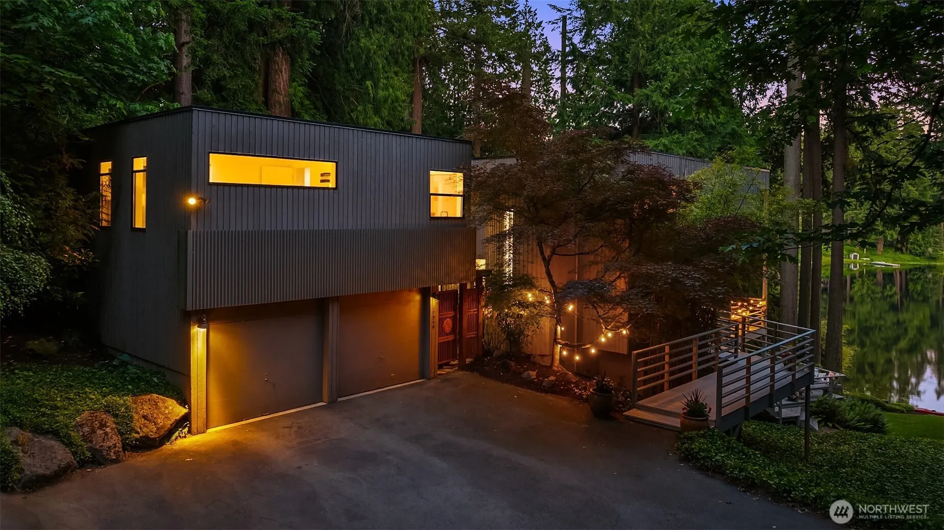 Property photo for 17946 W Spring Lake Drive, Renton photo 2