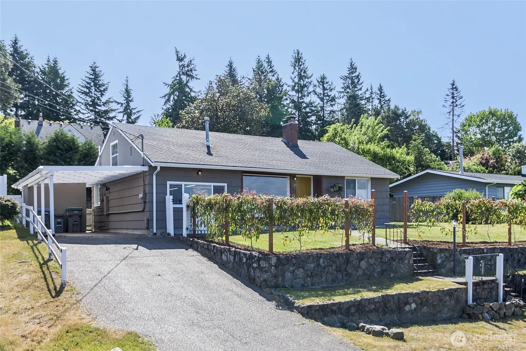 Property photo for 3722 Harbel Drive Ne, Bremerton photo 3