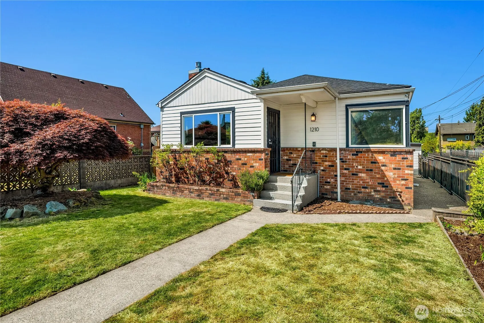 Property photo for 1210 S Mcclellan Street, Seattle