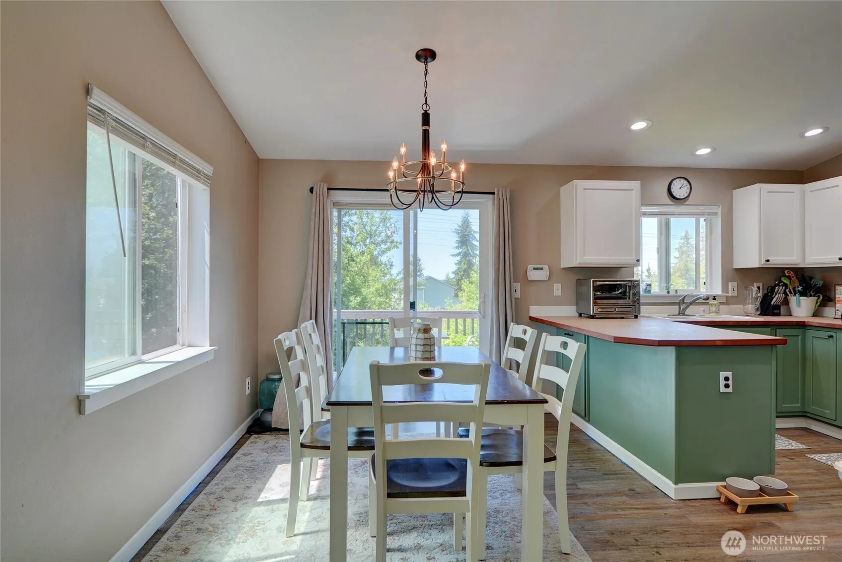 Property photo for 6812 81st Drive Ne, Marysville photo 4