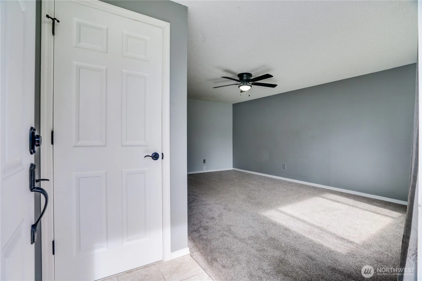 Property photo for 15812 12th Avenue Ct E, Tacoma photo 4