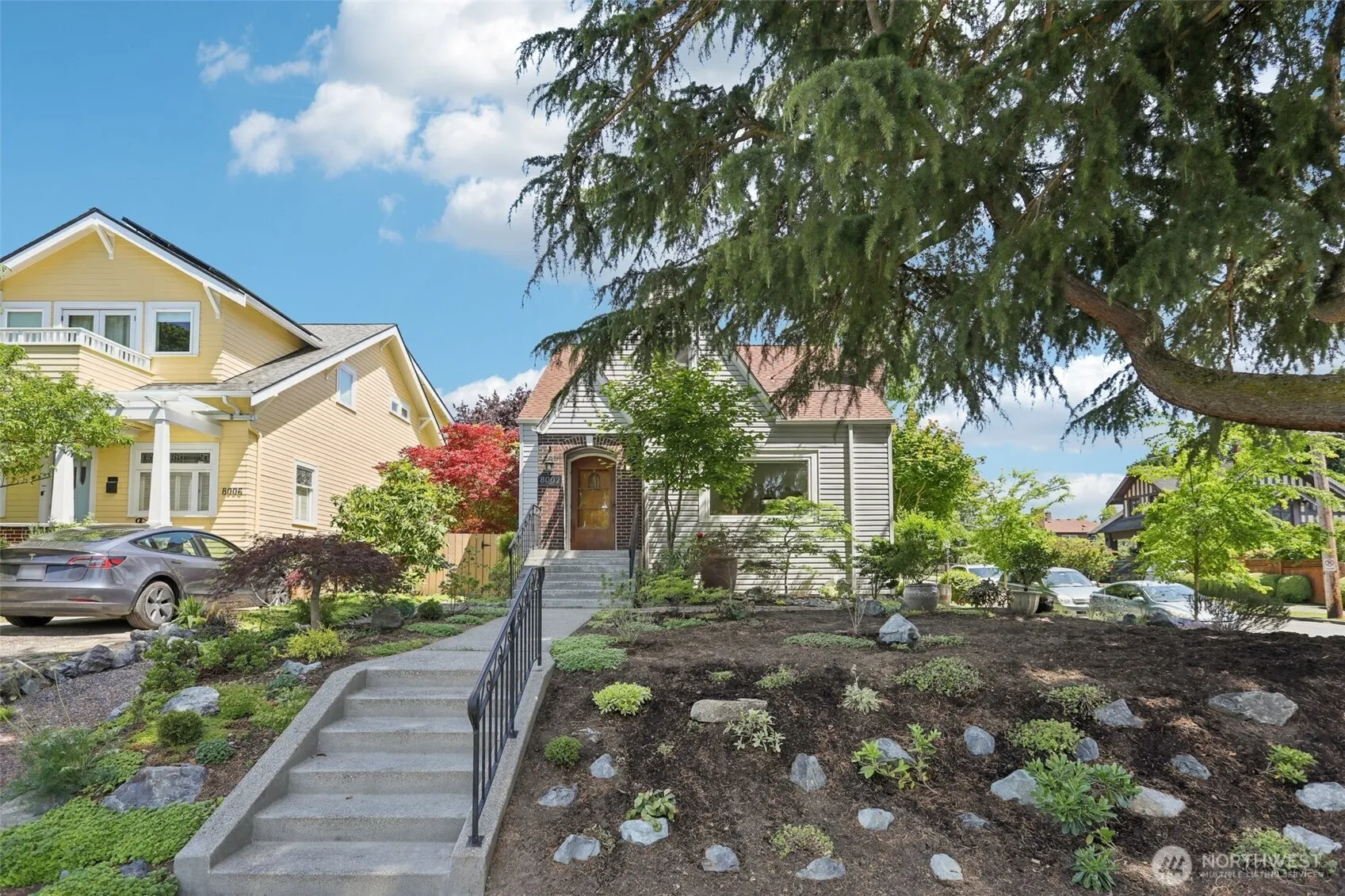 Property photo for 8002 32nd Avenue Nw, Seattle photo 2
