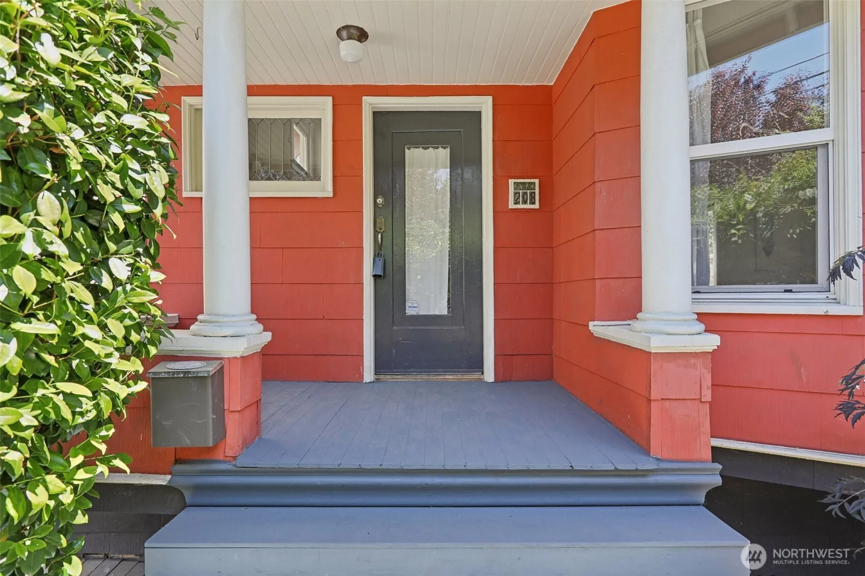 Property photo for 208 15th Avenue, Seattle photo 3
