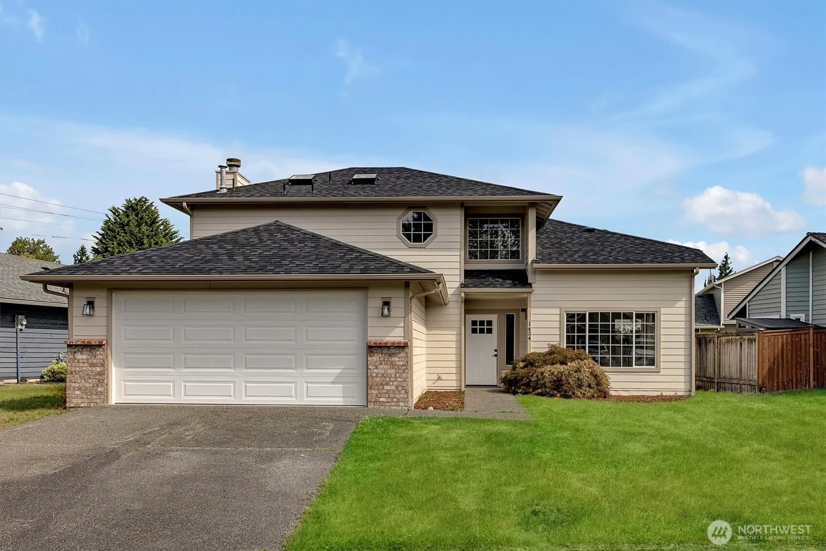 Property photo for 1424 Sw 352 Court, Federal Way