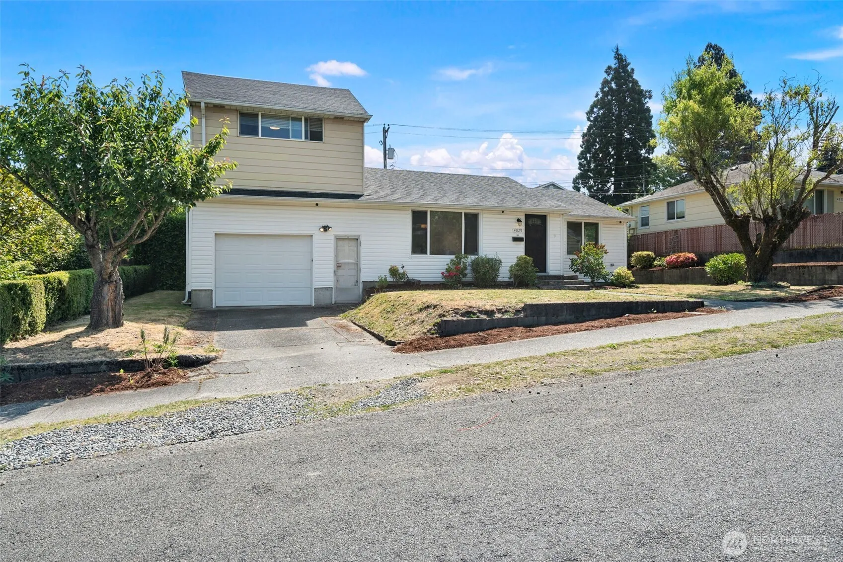 Property photo for 4029 E Spokane Street, Tacoma photo 2