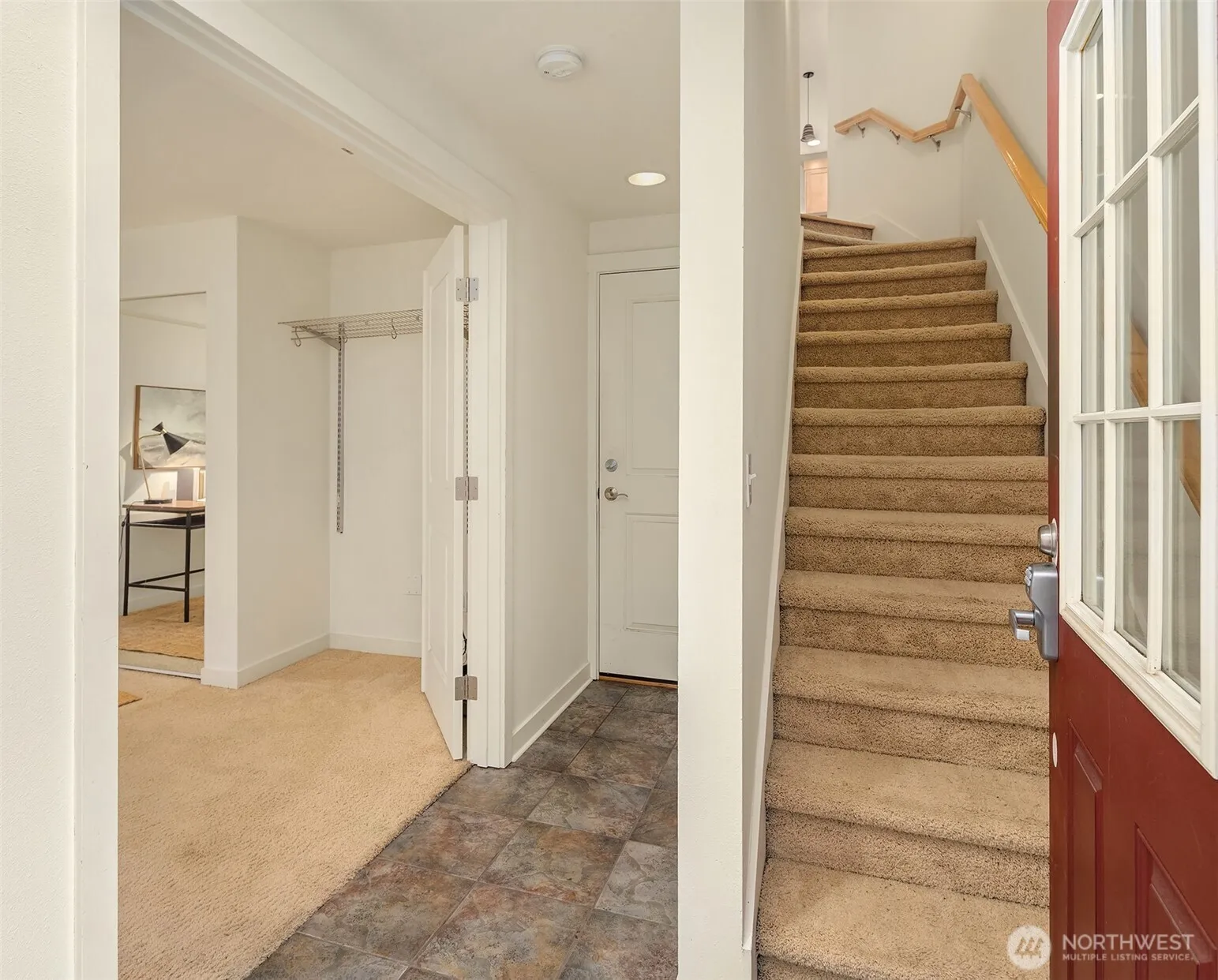 Property photo for 7321 47th Avenue Sw #b, Seattle photo 2