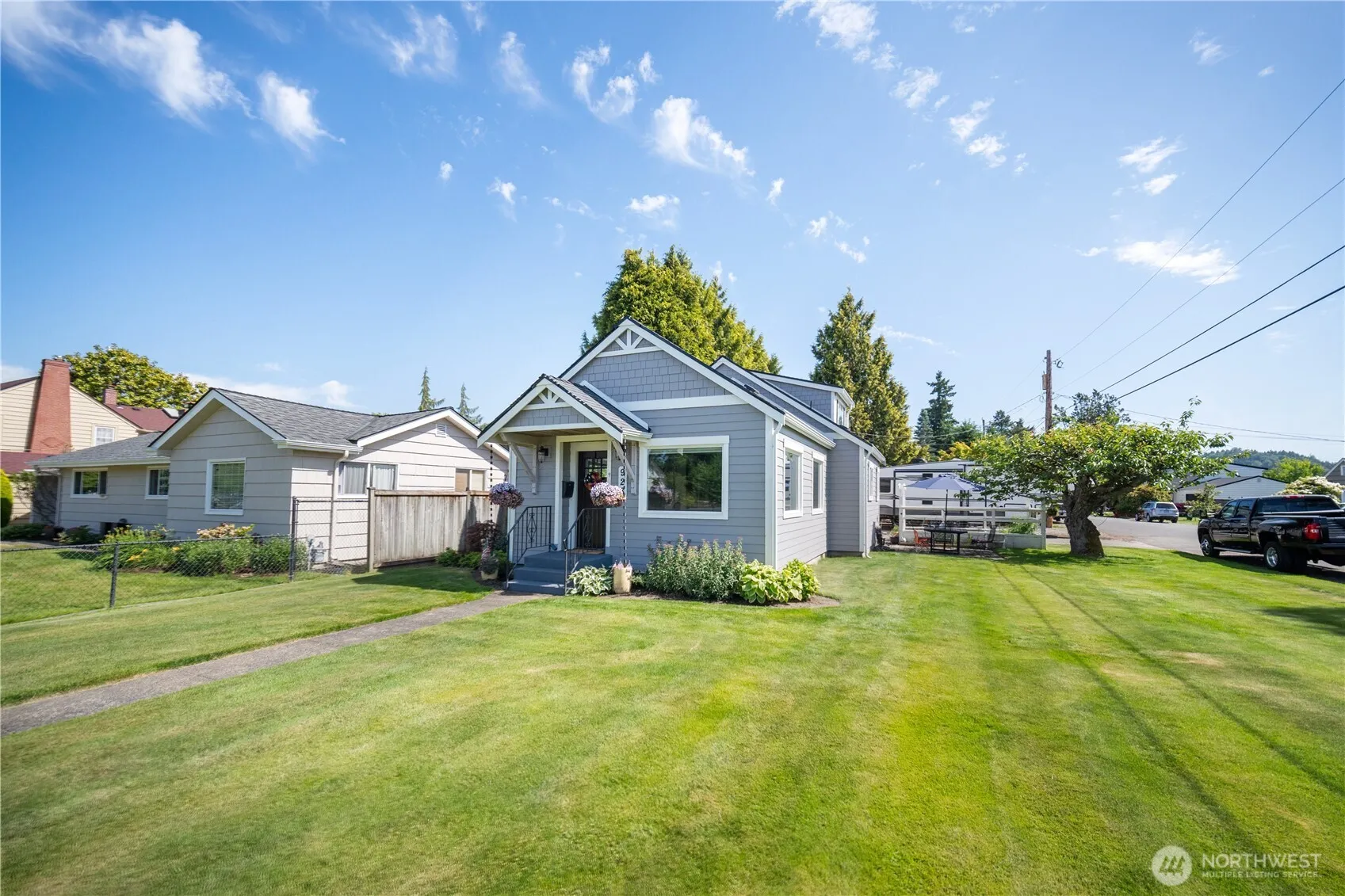 Property photo for 928 4th Avenue Sw, Puyallup photo 2