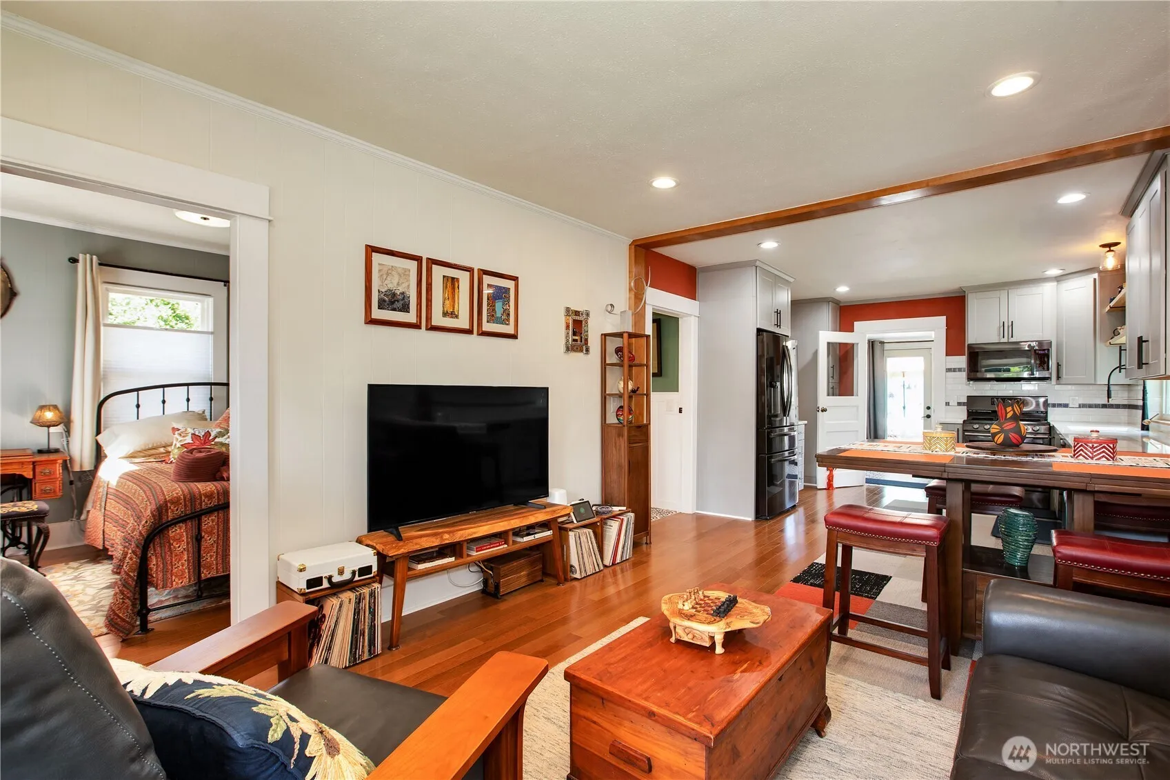 Property photo for 610 Milroy Street Nw, Olympia photo 5