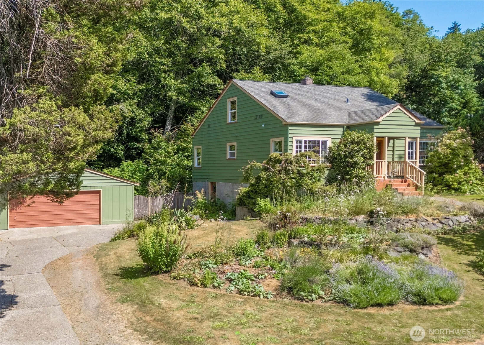 Property photo for 1906 Boundary Street Se, Olympia