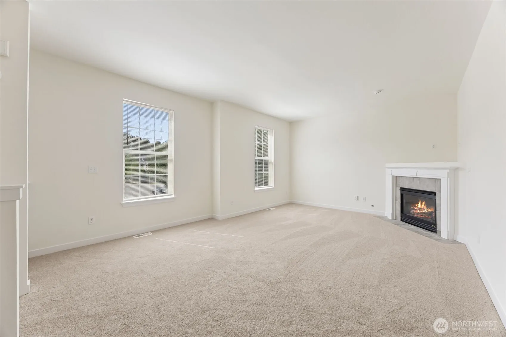 Property photo for 11501 7th Avenue Ct E, Tacoma photo 5
