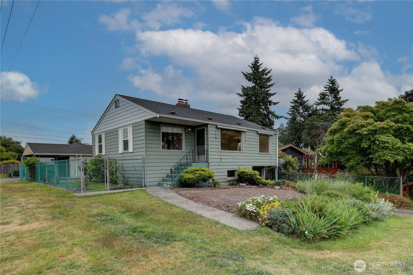 Property photo for 9256 Phinney Avenue N, Seattle