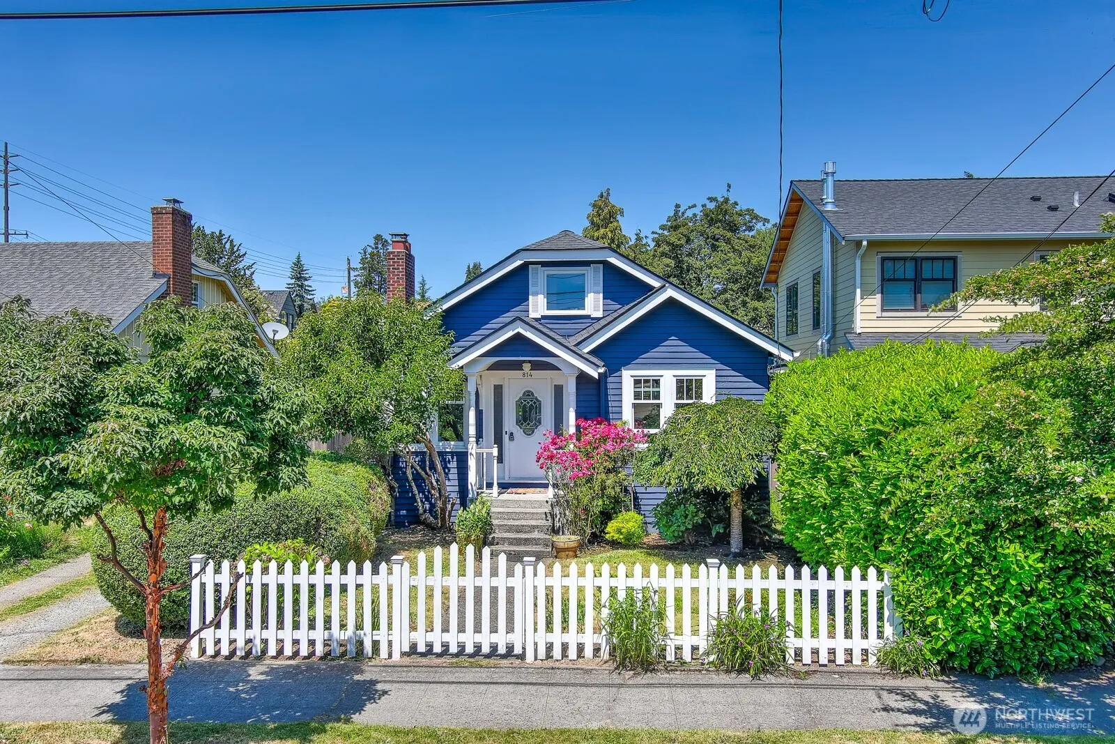 Property photo for 814 Ne 80th Street, Seattle