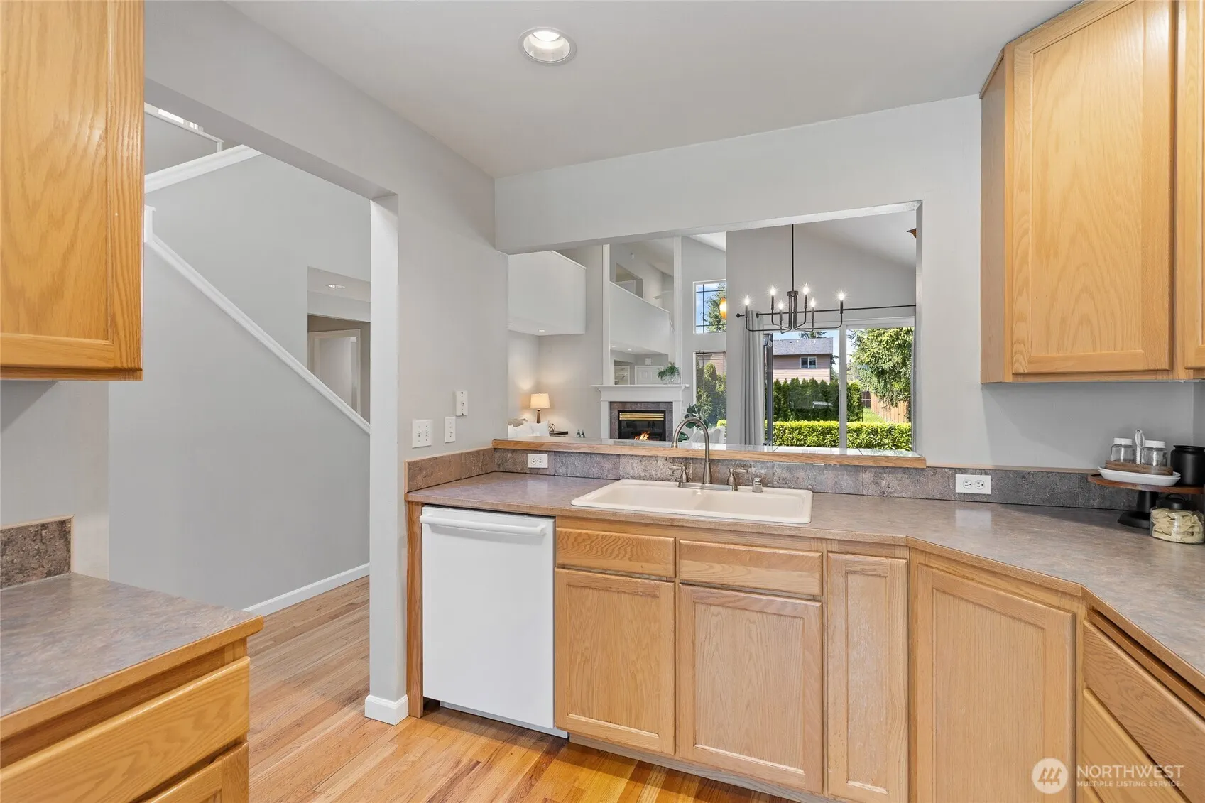 Property photo for 17 119th Street Se #b, Everett photo 5