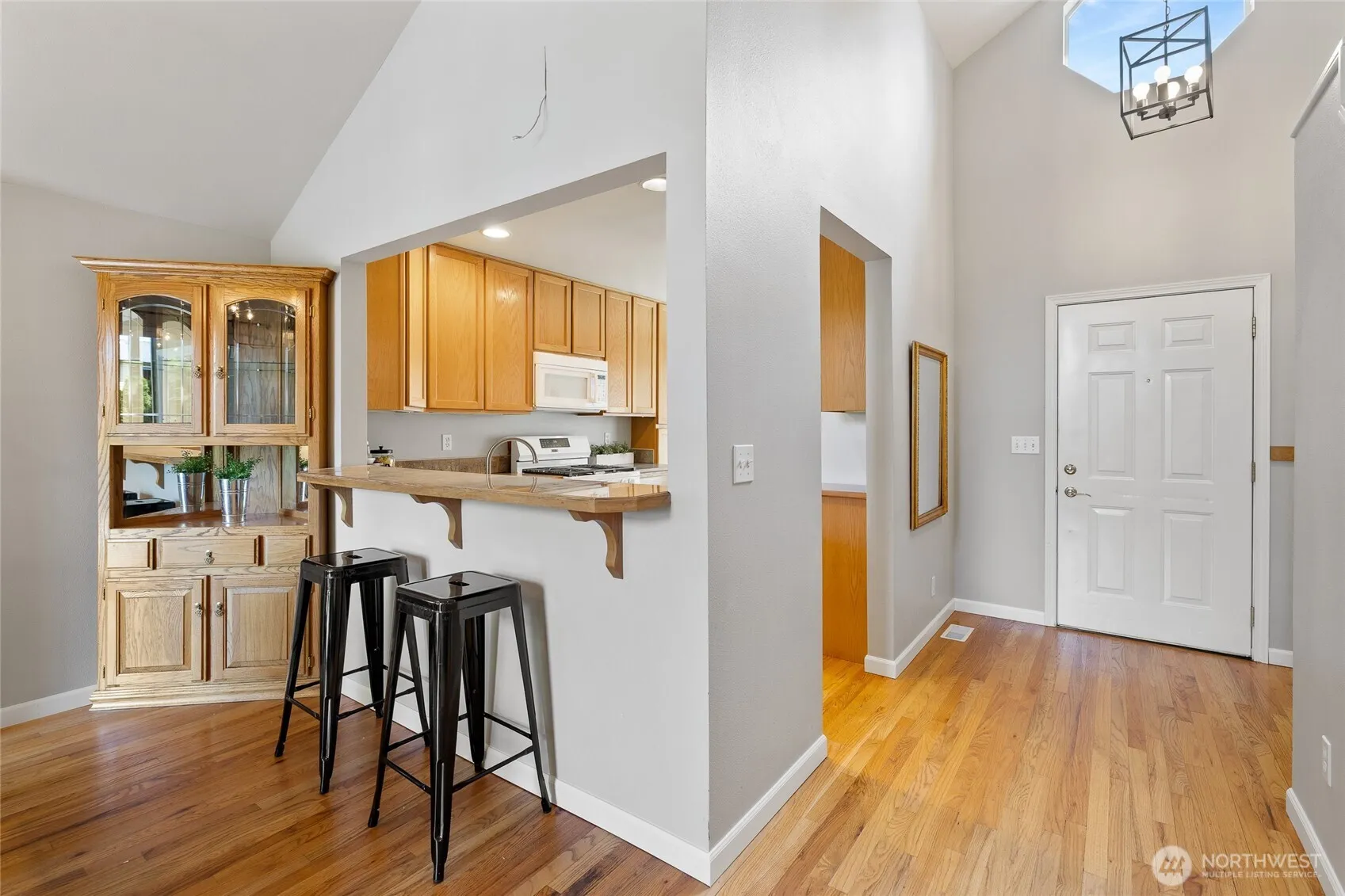 Property photo for 17 119th Street Se #b, Everett photo 3