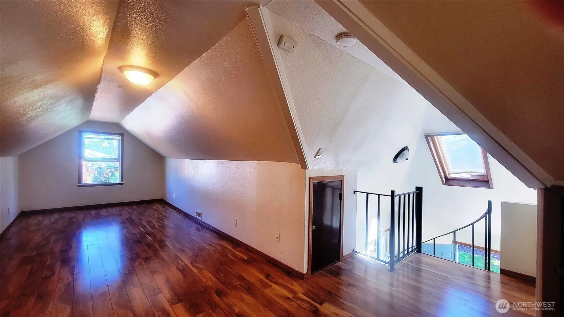 Property photo for 1618 112th Street S, Parkland photo 5